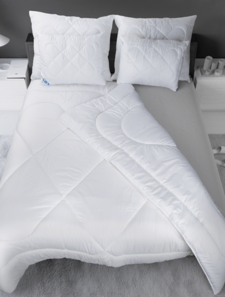 Přikrývky a polštáře